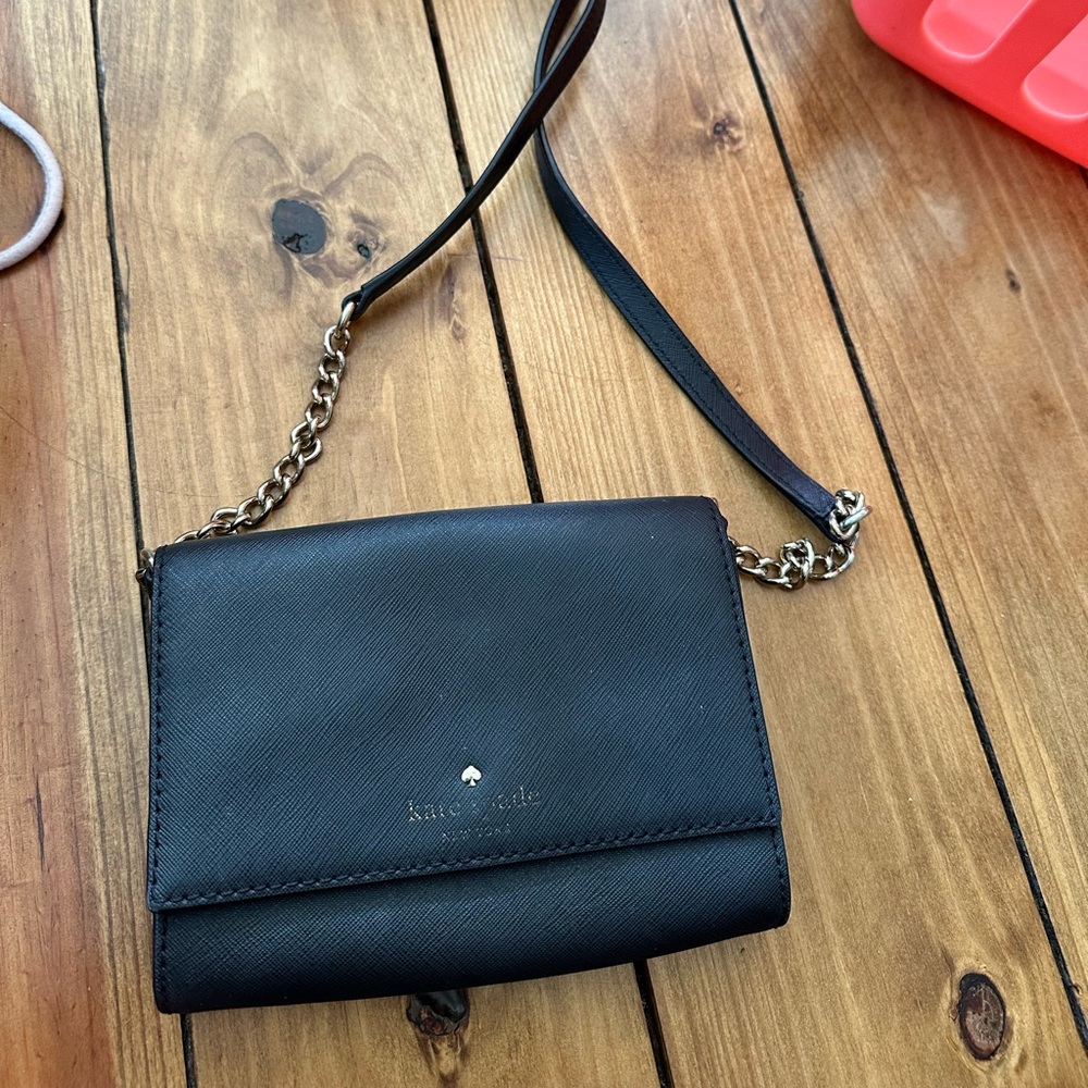 Black Kate spade crossbody purse